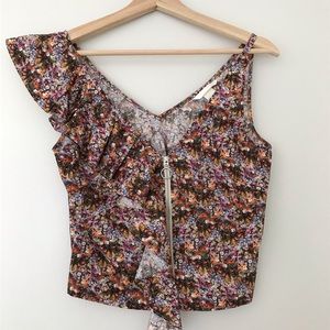 Floral print top with ruffle zip